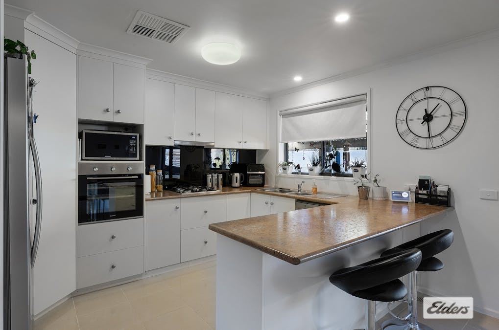 24 Clarke Street, Howlong, NSW, 2643 - Image 3