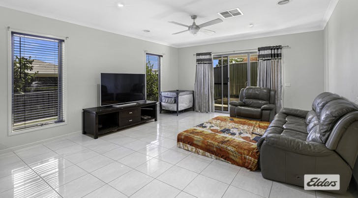 8 Silky Oak Avenue, Wodonga, VIC, 3690 - Image 2