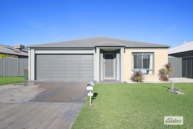 8 Lysterfield Lane — photo from Elders Real Estate Albury/Wodonga