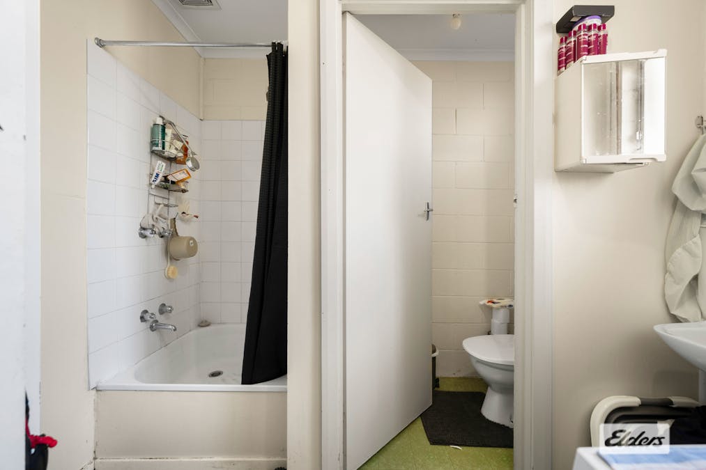 1-4/107 Docking Street, Wodonga, VIC, 3690 - Image 5