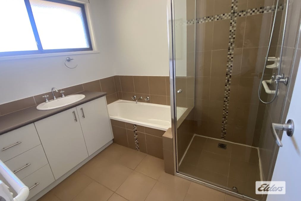 1/11 Wodonga Street, Wodonga, VIC, 3690 - Image 5