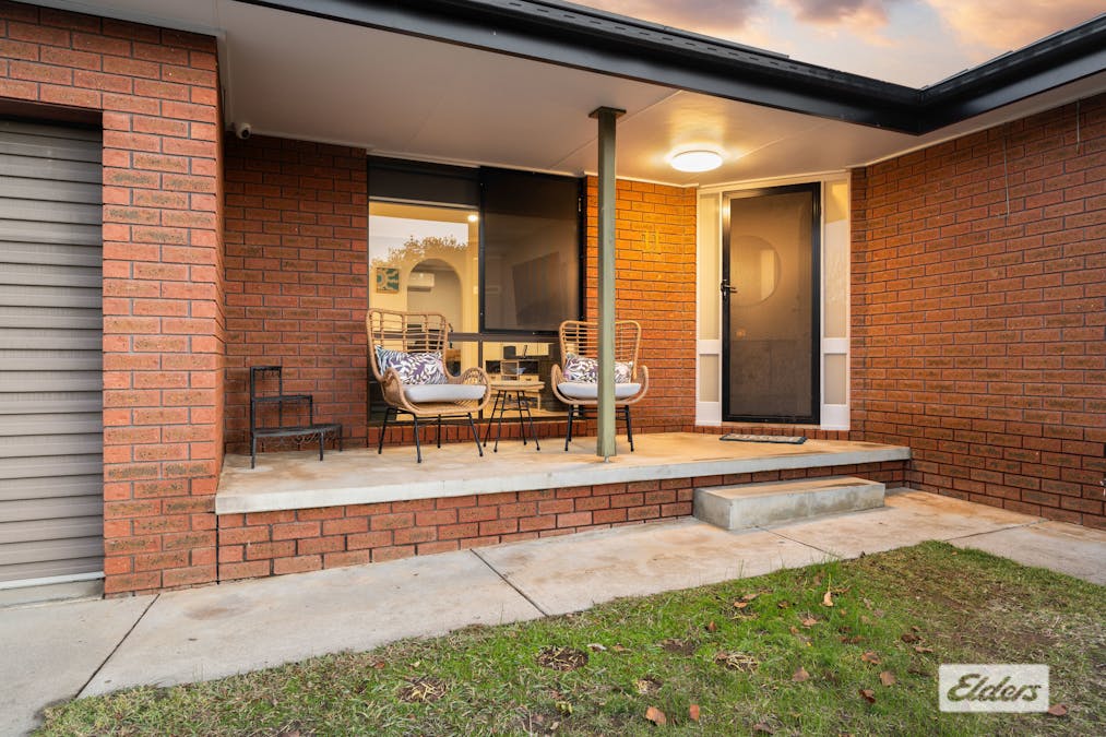 11 Fraser Court, Wodonga, VIC, 3690 - Image 2