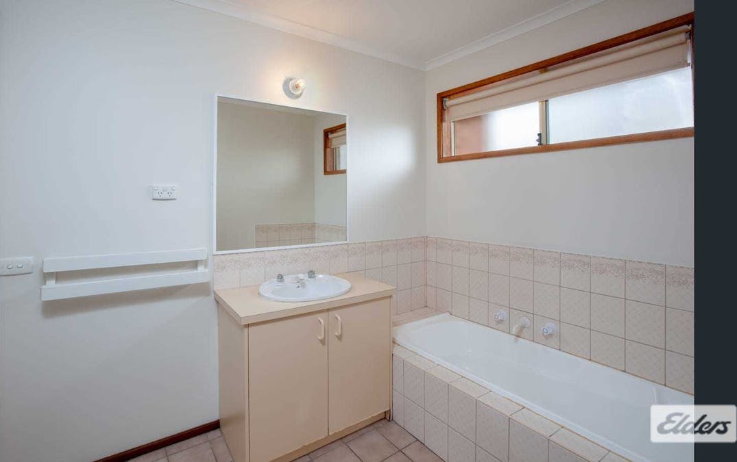 9 Templeton Place, Wodonga, VIC, 3690 - Image 5