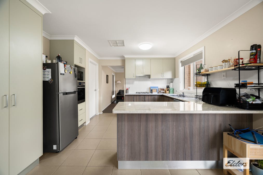 17 Fitzroy Street, Wodonga, VIC, 3690 - Image 2