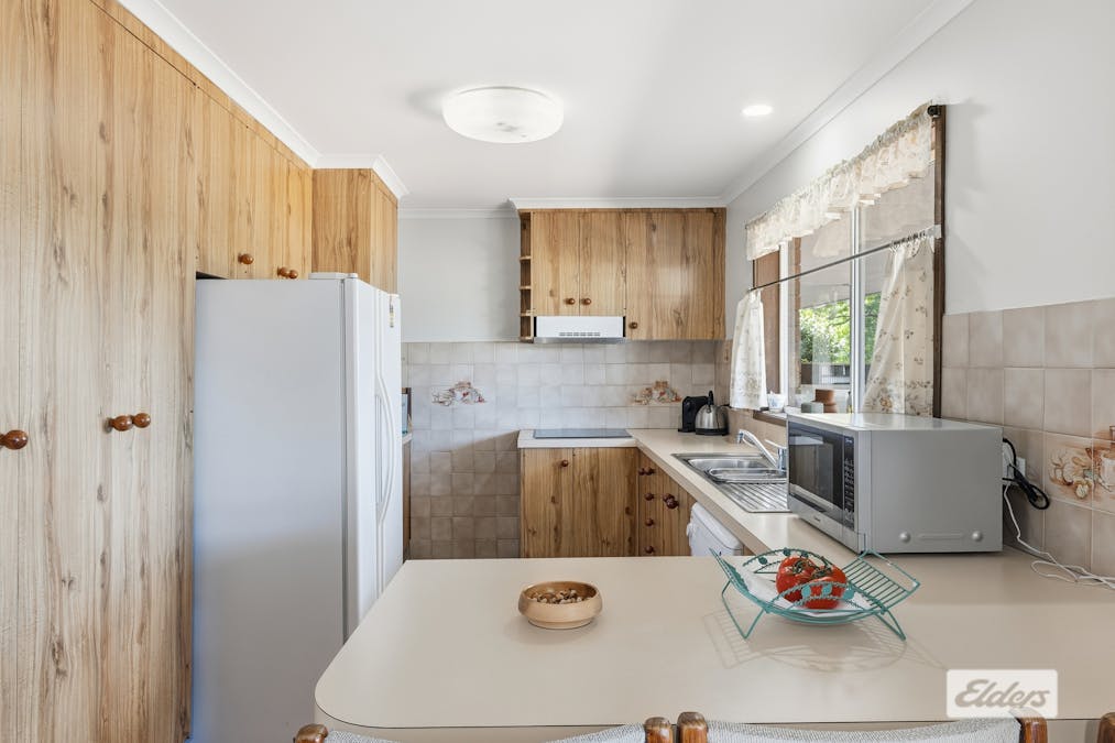 10 Pell Street, Howlong, NSW, 2643 - Image 2