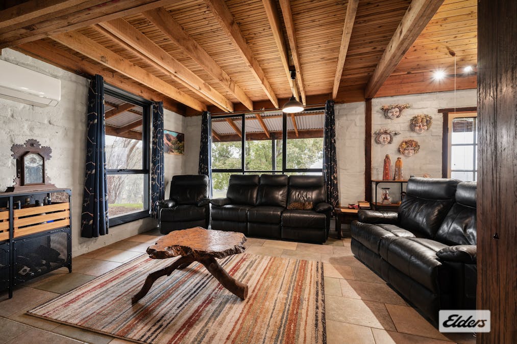 6 Coles Road, Bethanga, VIC, 3691 - Image 11