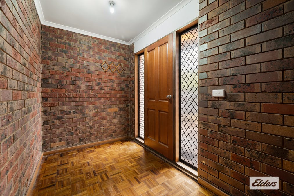 2/15 Barton Street, Wodonga, VIC, 3690 - Image 2