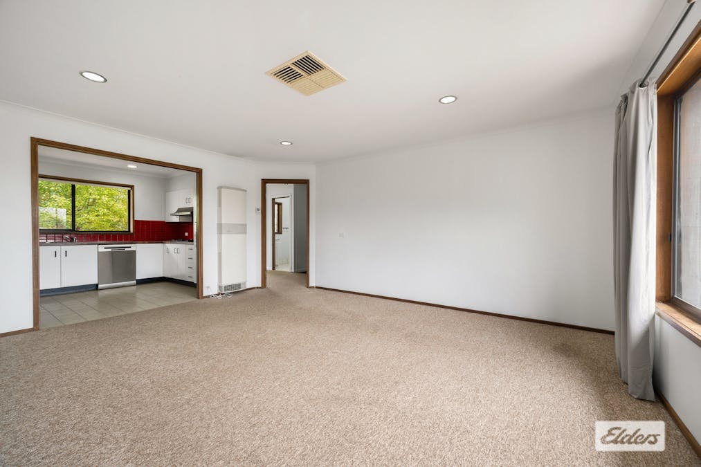 2/15 Barton Street, Wodonga, VIC, 3690 - Image 4