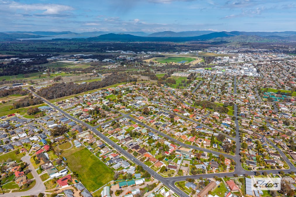 293 Desmond Street, Lavington, NSW, 2641 - Image 4