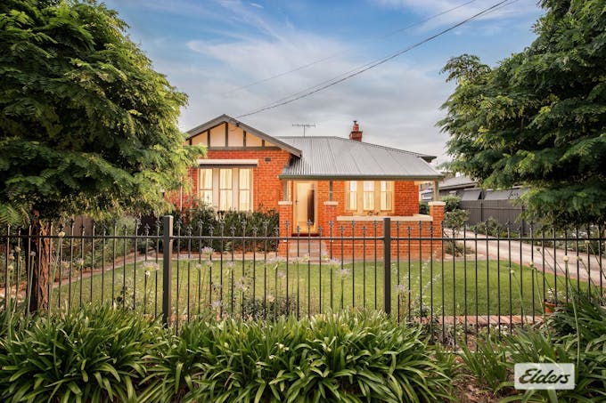 311 Olive Street, Albury, NSW, 2640 - Image 1