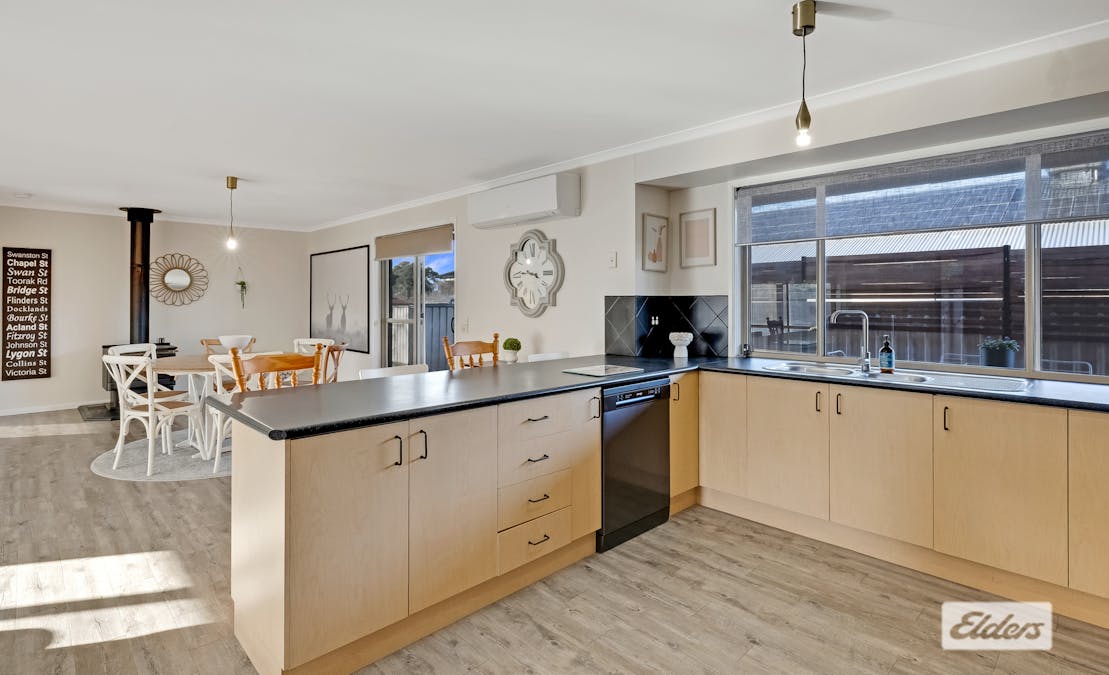 28 Pell Street, Howlong, NSW, 2643 - Image 2