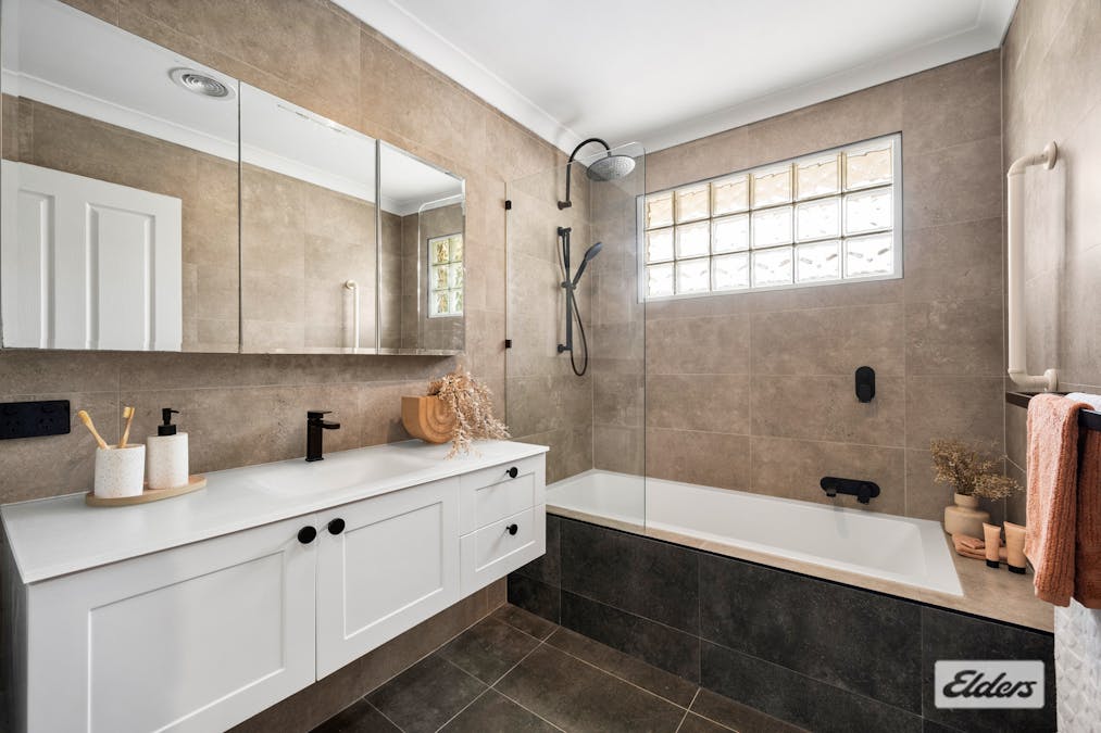 366 Sutherland Street, Lavington, NSW, 2641 - Image 14
