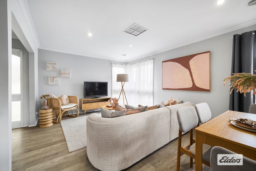 366 Sutherland Street, Lavington, NSW, 2641 - Image 9
