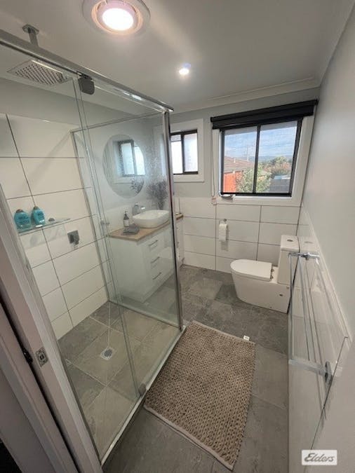 2 Holmes Court, Wodonga, VIC, 3690 - Image 7