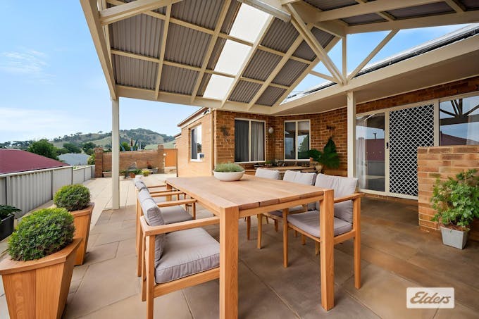 12 MacKenzie Crescent, Wodonga, VIC, 3690 - Image 1