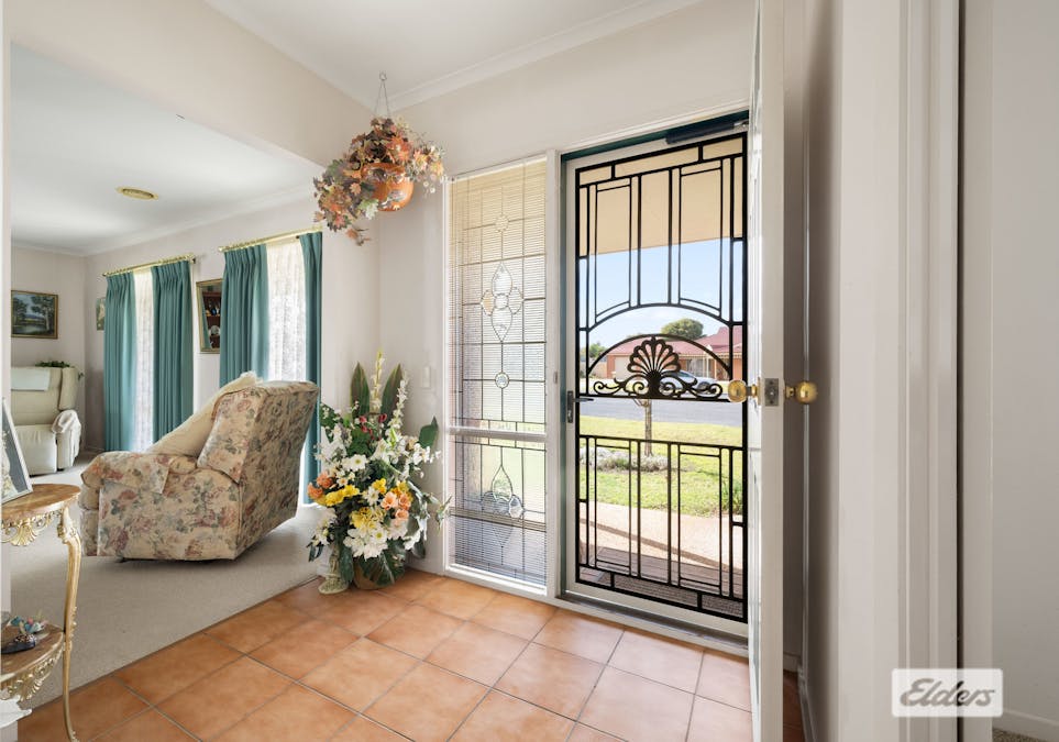 331 Shirleen Crescent, Lavington, NSW, 2641 - Image 2
