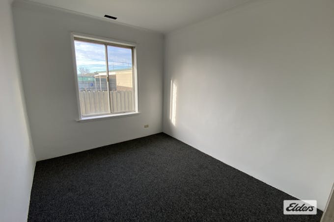 3/5 Lowanna Street, Wodonga, VIC, 3690 - Image 1