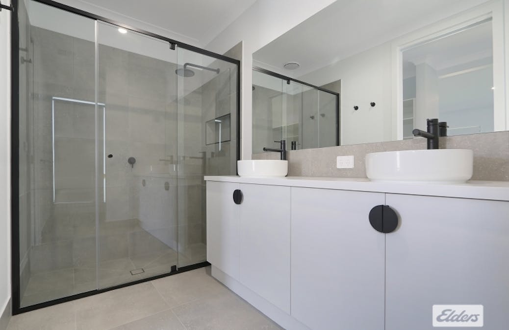 36 Dartnell Crescent, Wodonga, VIC, 3690 - Image 6