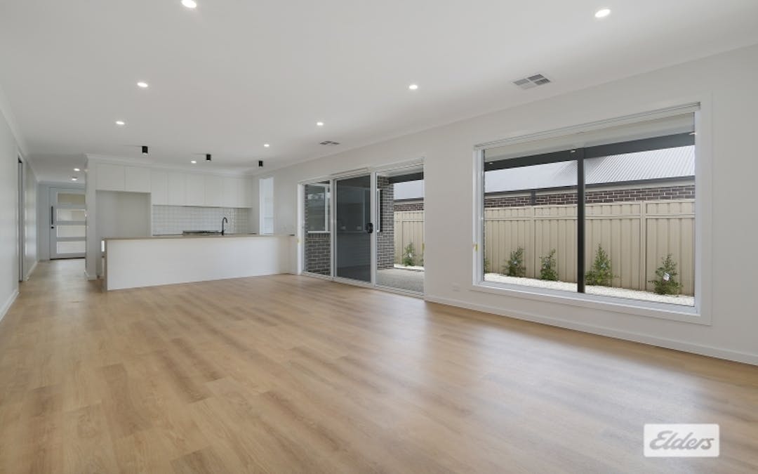 36 Dartnell Crescent, Wodonga, VIC, 3690 - Image 5