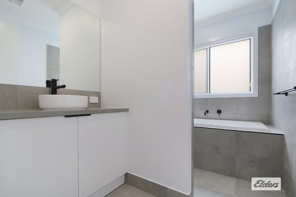 36 Dartnell Crescent, Wodonga, VIC, 3690 - Image 8