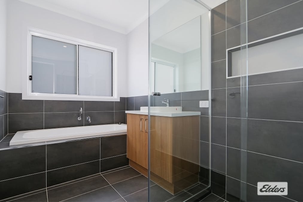 9 Birchall Crescent, Leneva, VIC, 3691 - Image 8