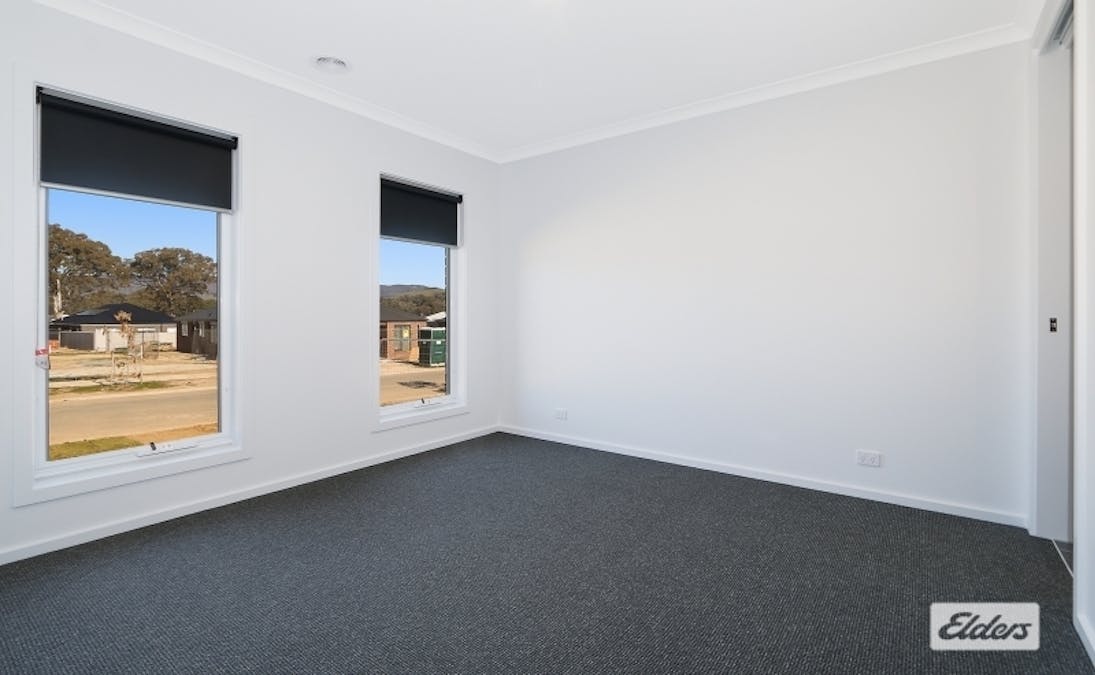 9 Birchall Crescent, Leneva, VIC, 3691 - Image 2