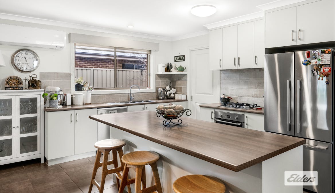 41 Gilson Place, Howlong, NSW, 2643 - Image 2