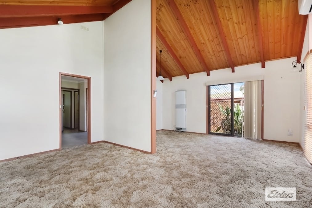 2 Sapphire Circuit, Wodonga, VIC, 3690 - Image 2