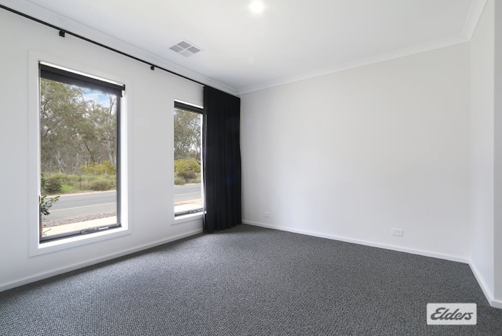 19 Axford Boulevard, Wodonga, VIC, 3690 - Image 2