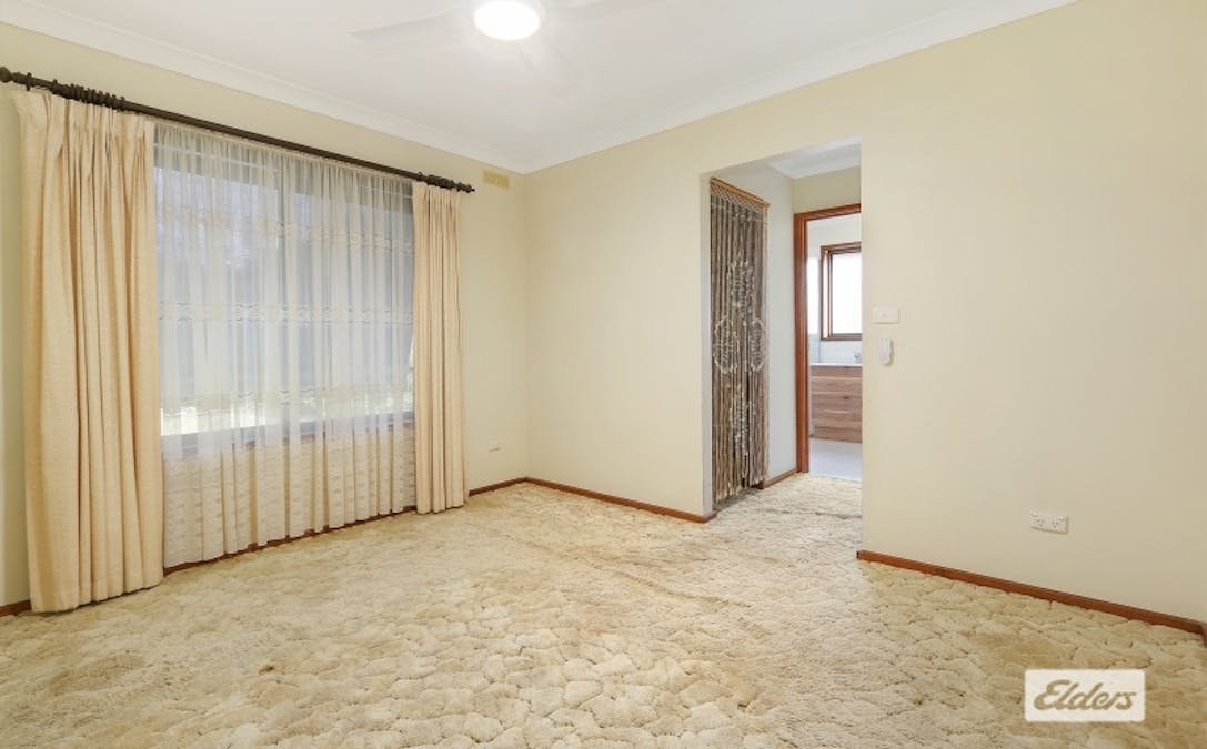 11 Hallawell Crescent, Wodonga, VIC, 3690 - Image 3