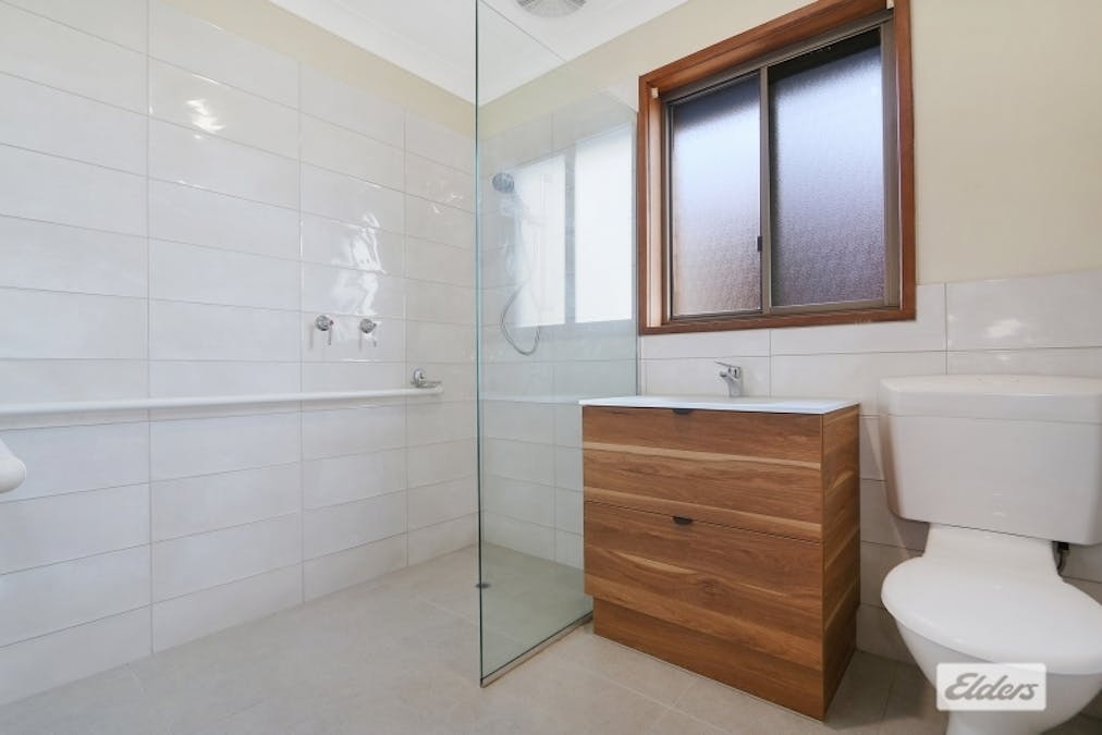 11 Hallawell Crescent, Wodonga, VIC, 3690 - Image 4