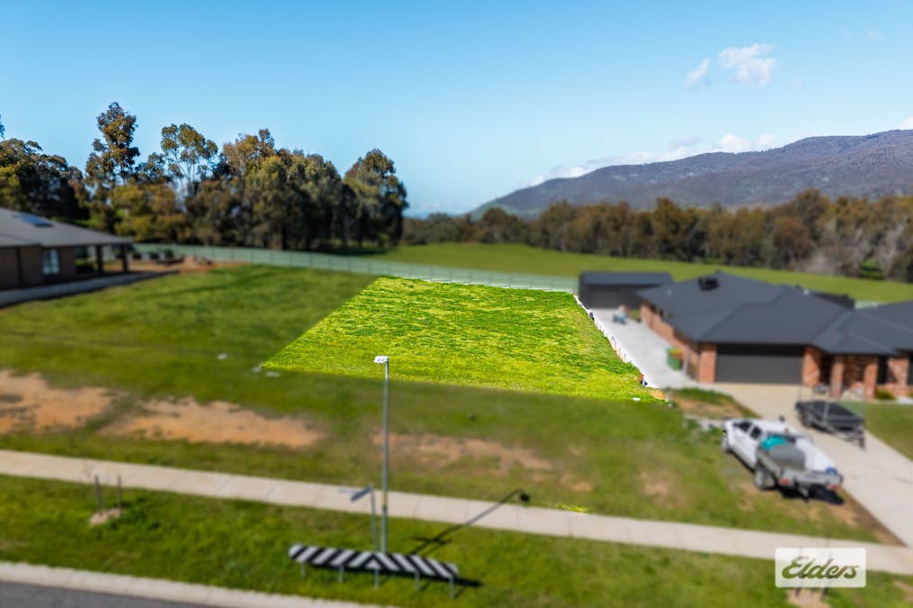 11 Benjamin Boulevard, Tangambalanga, VIC, 3691 - Image 2