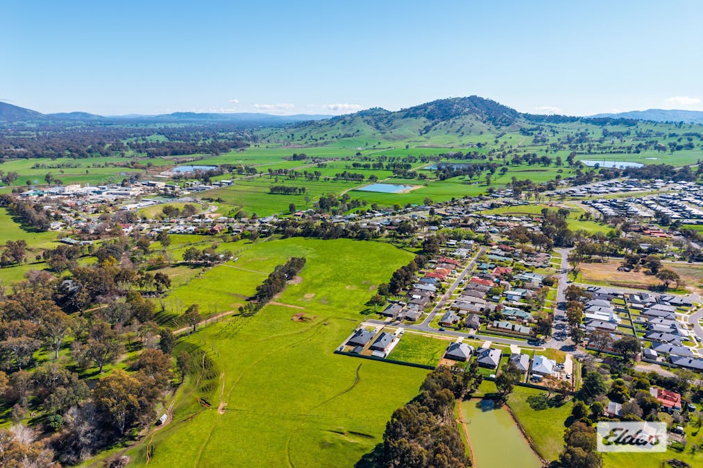 11 Benjamin Boulevard, Tangambalanga, VIC, 3691 - Image 3