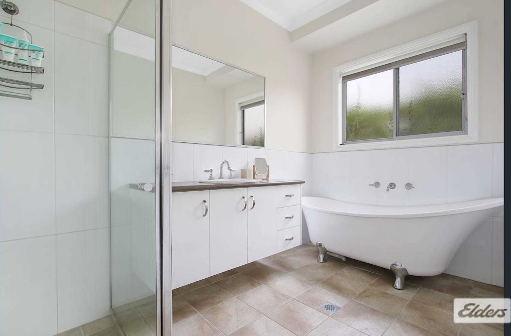 43 Pell Street, Howlong, NSW, 2643 - Image 7