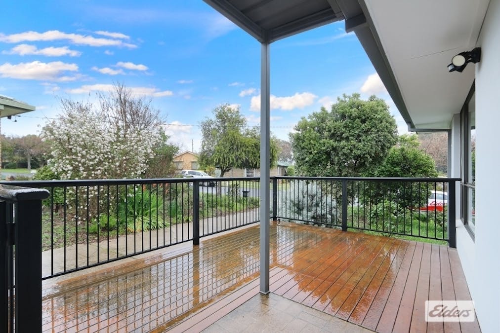 2 Holmes Court, Wodonga, VIC, 3690 - Image 2