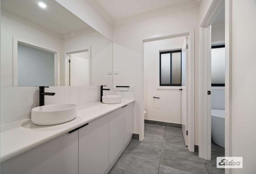 2/99  Stanton Drive, Thurgoona, NSW, 2640 - Image 18