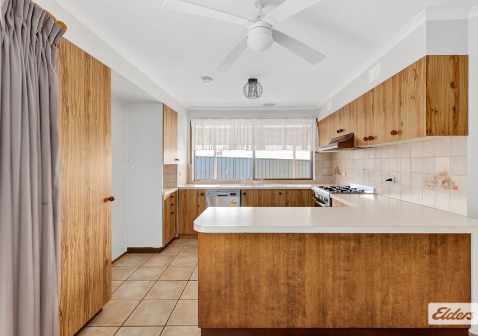 5 Quonoey Road, Kiewa, VIC, 3691 - Image 2