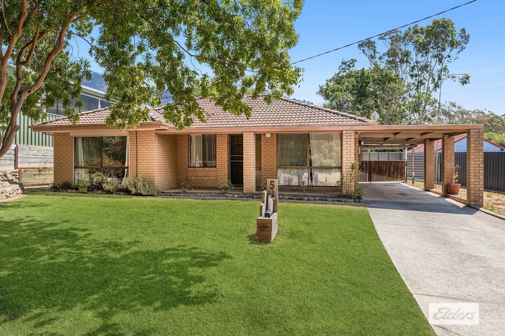 5 Quonoey Road, Kiewa, VIC, 3691 - Image 1