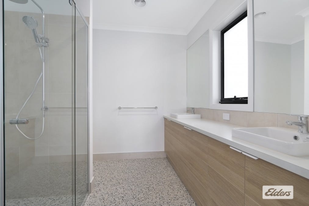 14 Birchall Crescent, Leneva, VIC, 3691 - Image 3