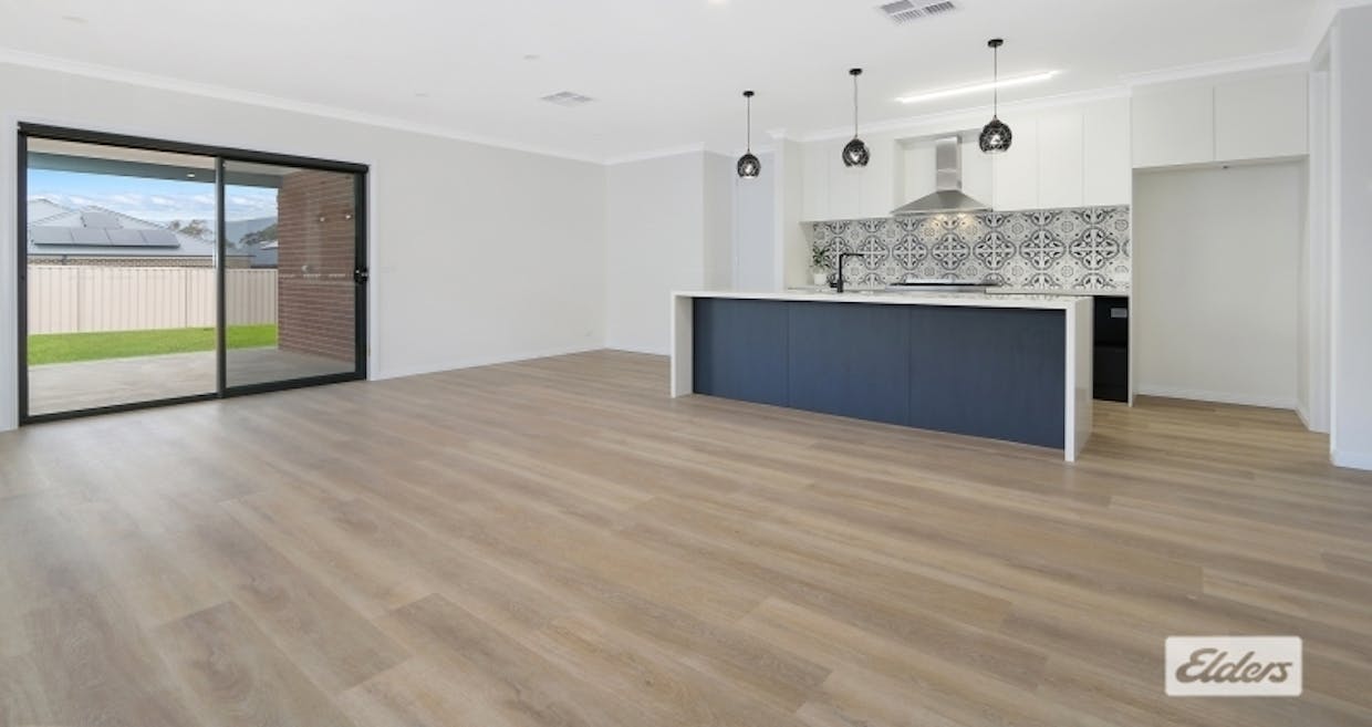 14 Birchall Crescent, Leneva, VIC, 3691 - Image 6