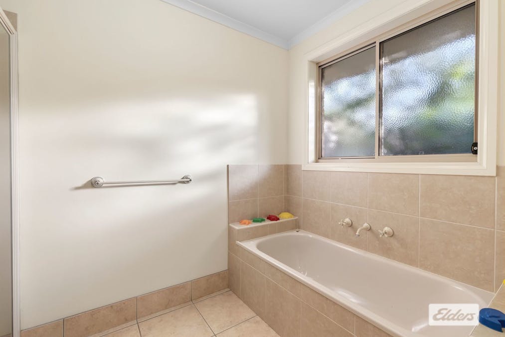 35 Robbins Drive, East Albury, NSW, 2640 - Image 10