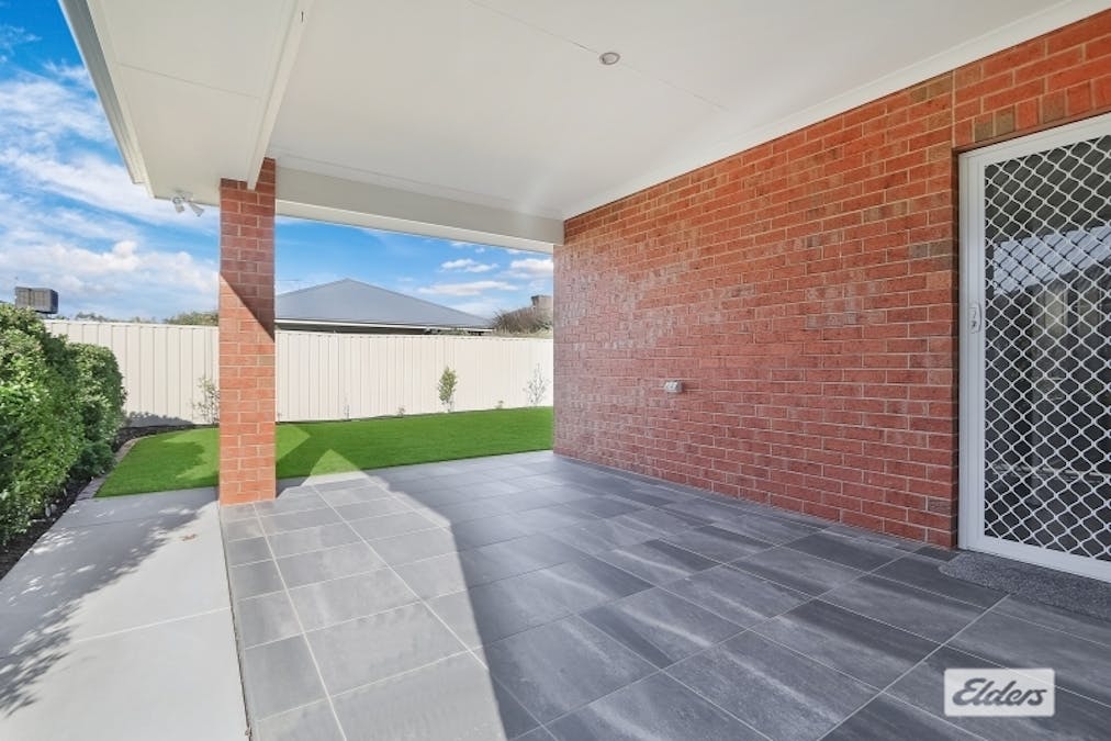 11 Gurney Crescent, Wodonga, VIC, 3690 - Image 8