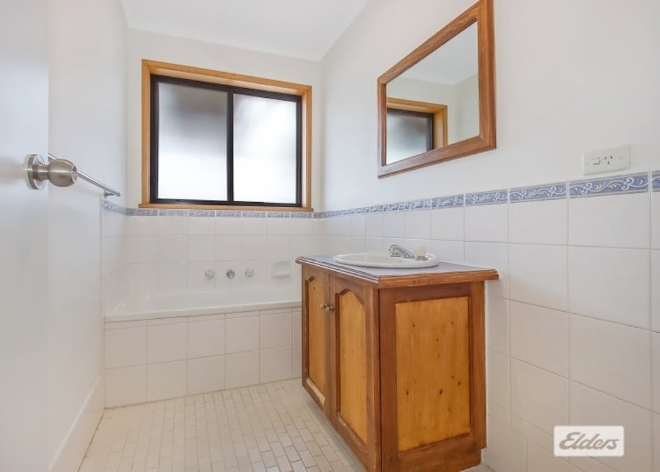 4 Bourke Crescent, Wodonga, VIC, 3690 - Image 9