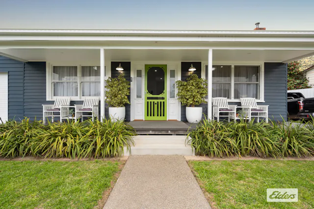 11 Gordon Street — photo from Elders Real Estate Albury/Wodonga