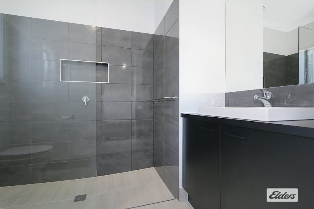 39 Clare Circuit, Thurgoona, NSW, 2640 - Image 6