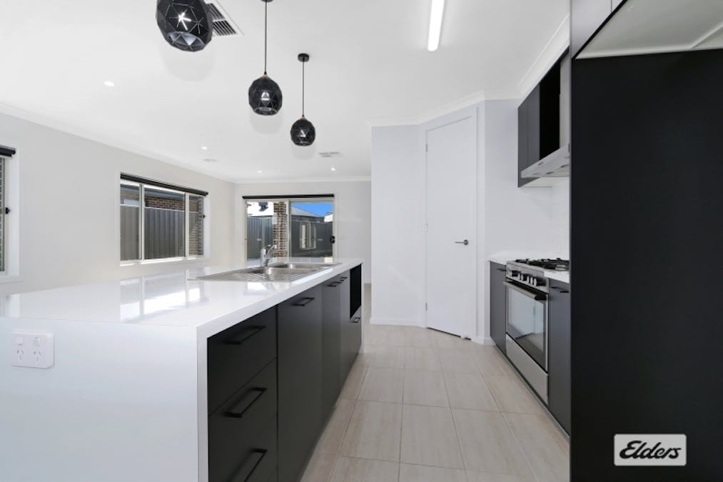 39 Clare Circuit, Thurgoona, NSW, 2640 - Image 3