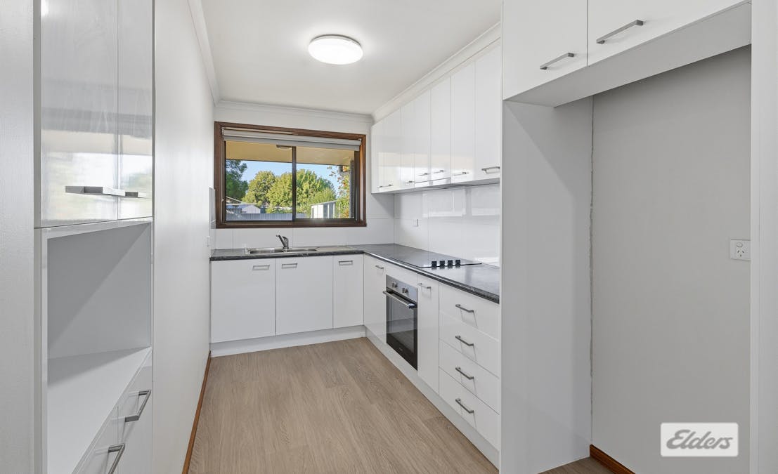 9 Gallipoli Street, Corowa, NSW, 2646 - Image 2