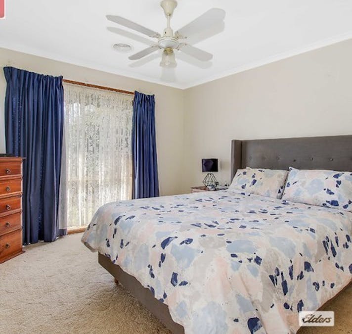 8 Elmslie Circuit, West Wodonga, VIC, 3690 - Image 6