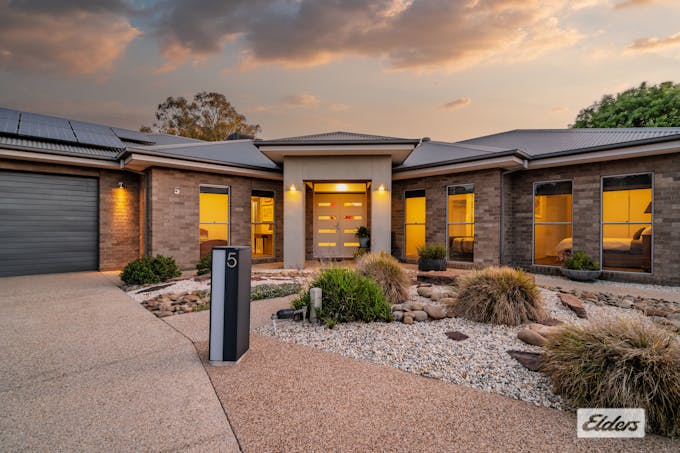 5 Tee Court, Wodonga, VIC, 3690 - Image 1