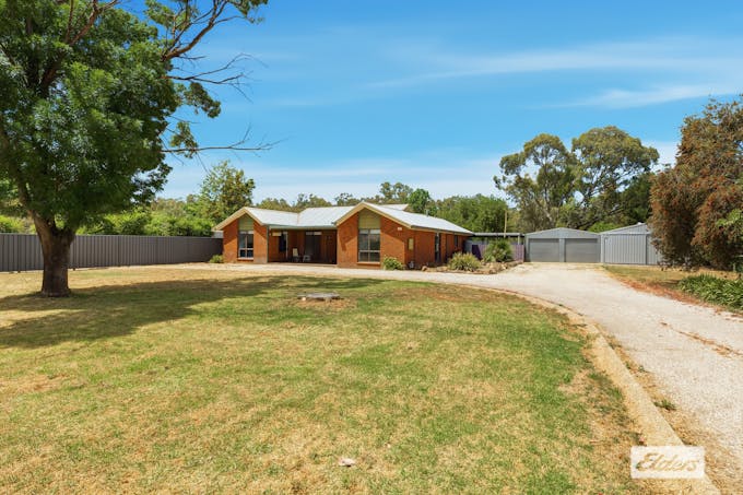 126 Bank Street, Howlong, NSW, 2643 - Image 1
